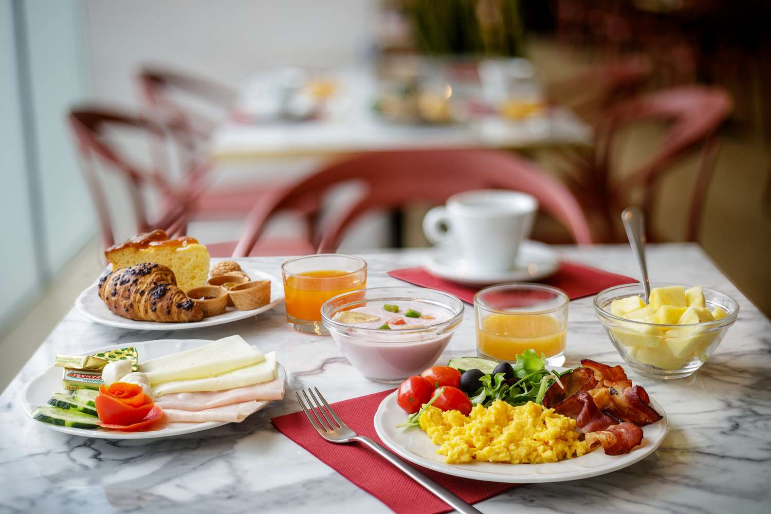 Фото DoubleTree by Hilton Milan