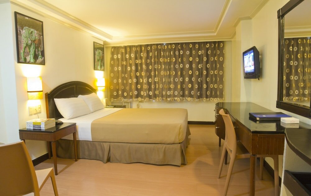 Фото Fersal Hotel Neptune Makati