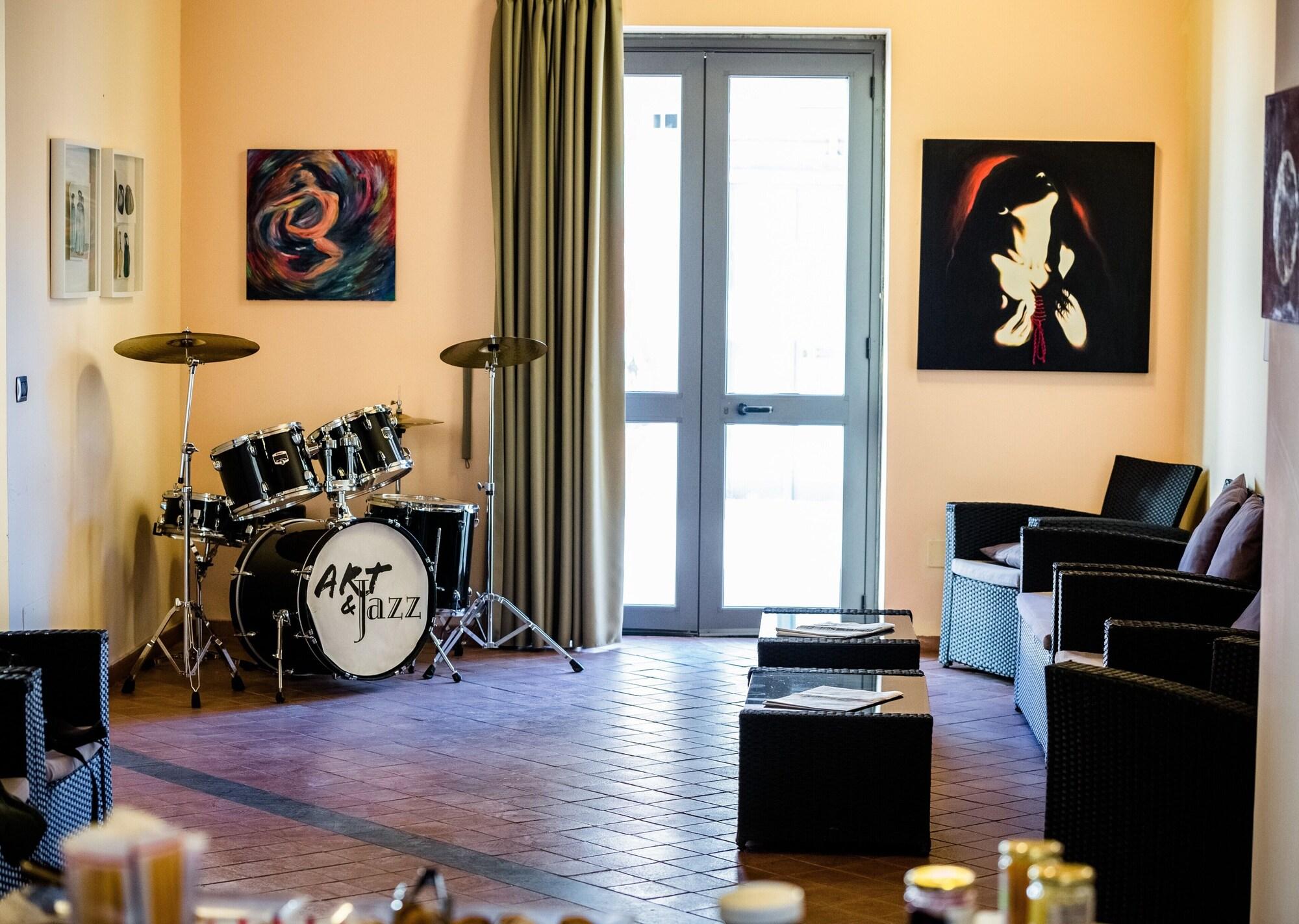 Фото Art & Jazz Hotel