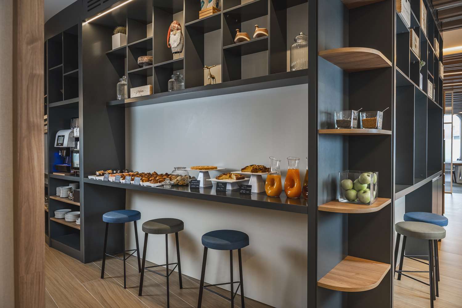 Фото 145683610631