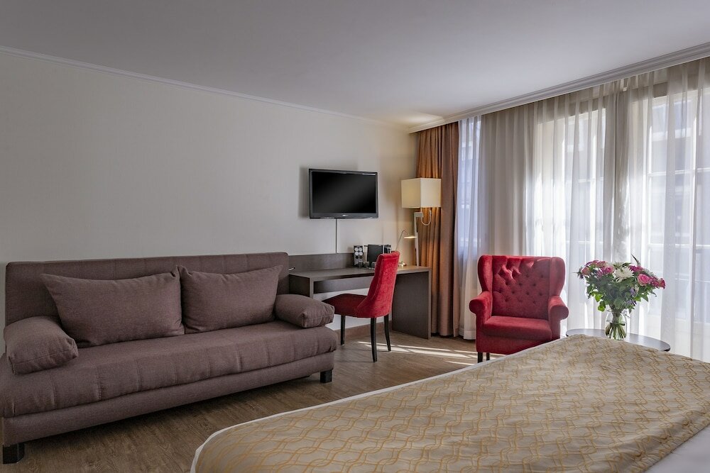 Фото Avenue Hotel