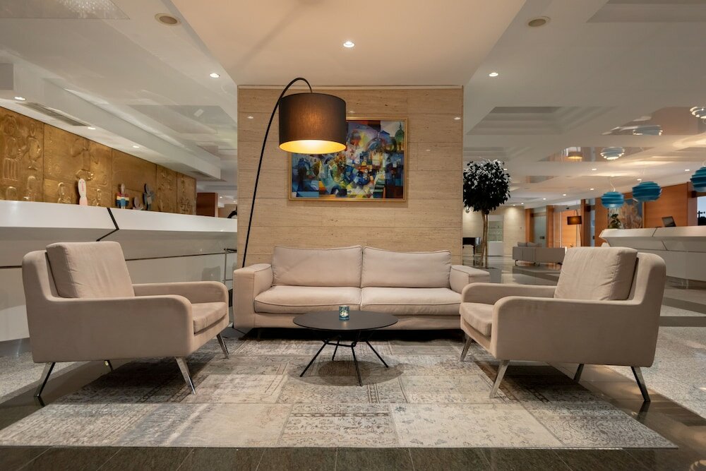 Фото Hotel Kolovare