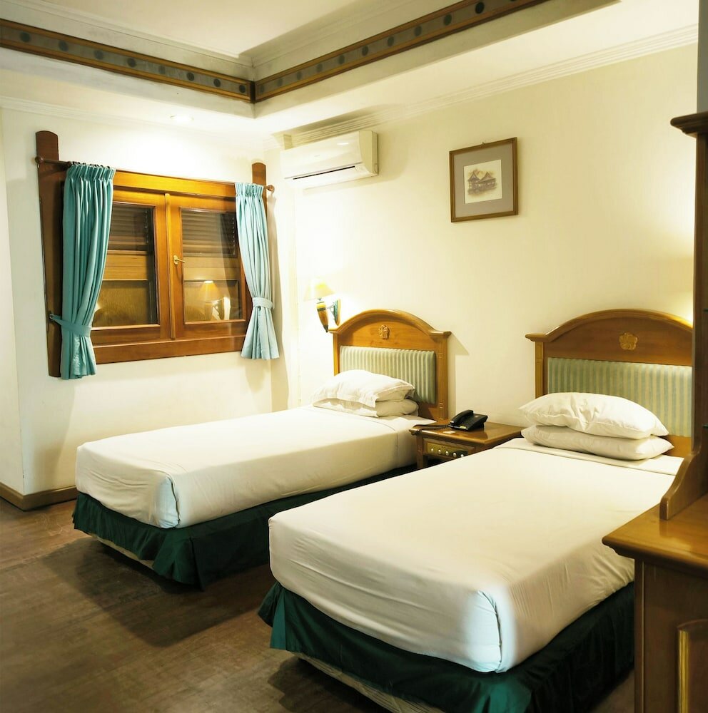 Фото Kresna Hotel Wonosobo