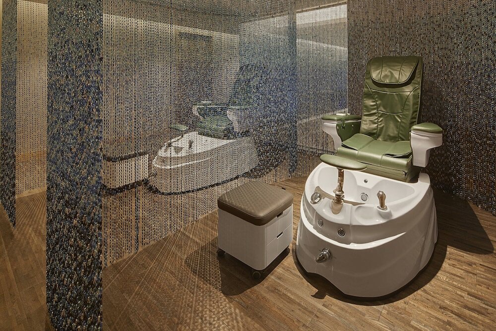 Фото Renaissance Dhaka Gulshan Hotel