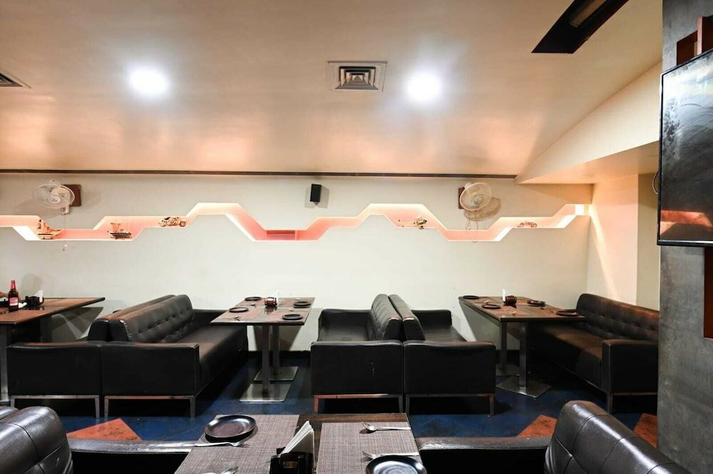 Фото Oyo 4155 Hotel The Sudesh