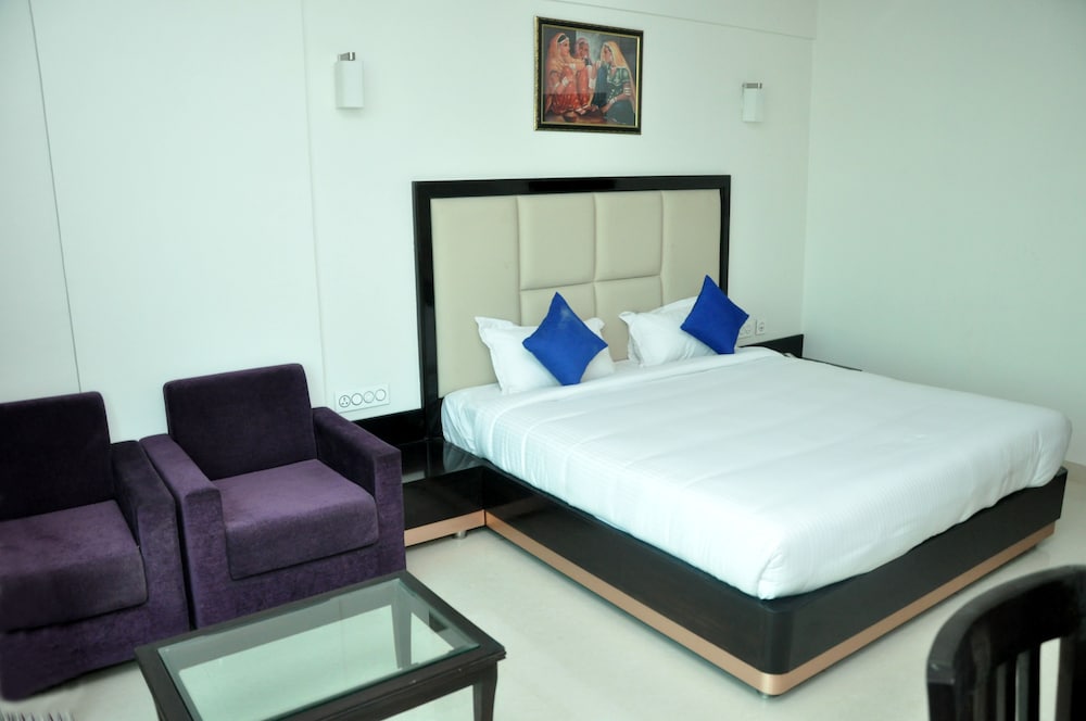 Фото Chandra Imperial