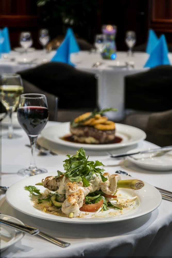 Фото Tonsley Hotel