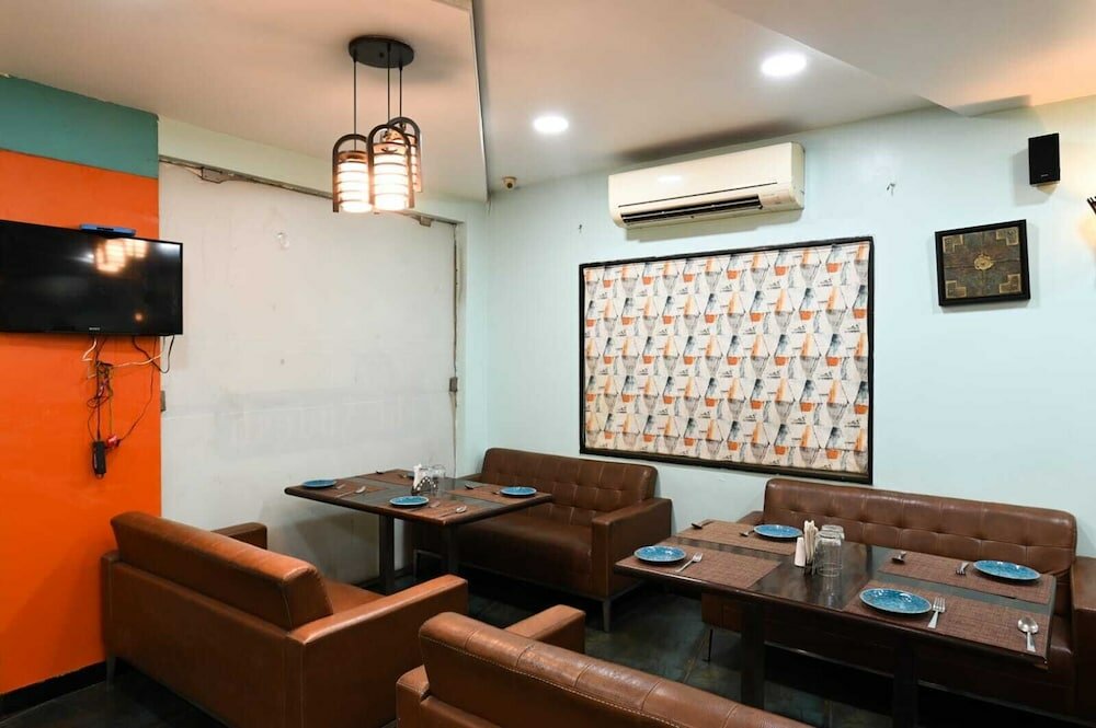 Фото Oyo 4155 Hotel The Sudesh