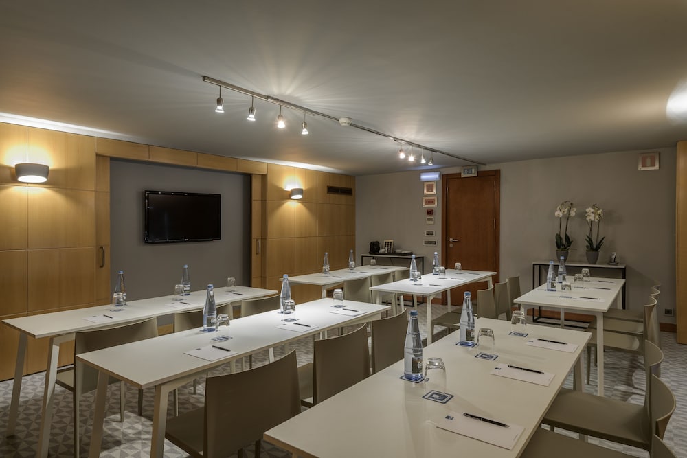 Фото Dom Carlos Liberty Hotel