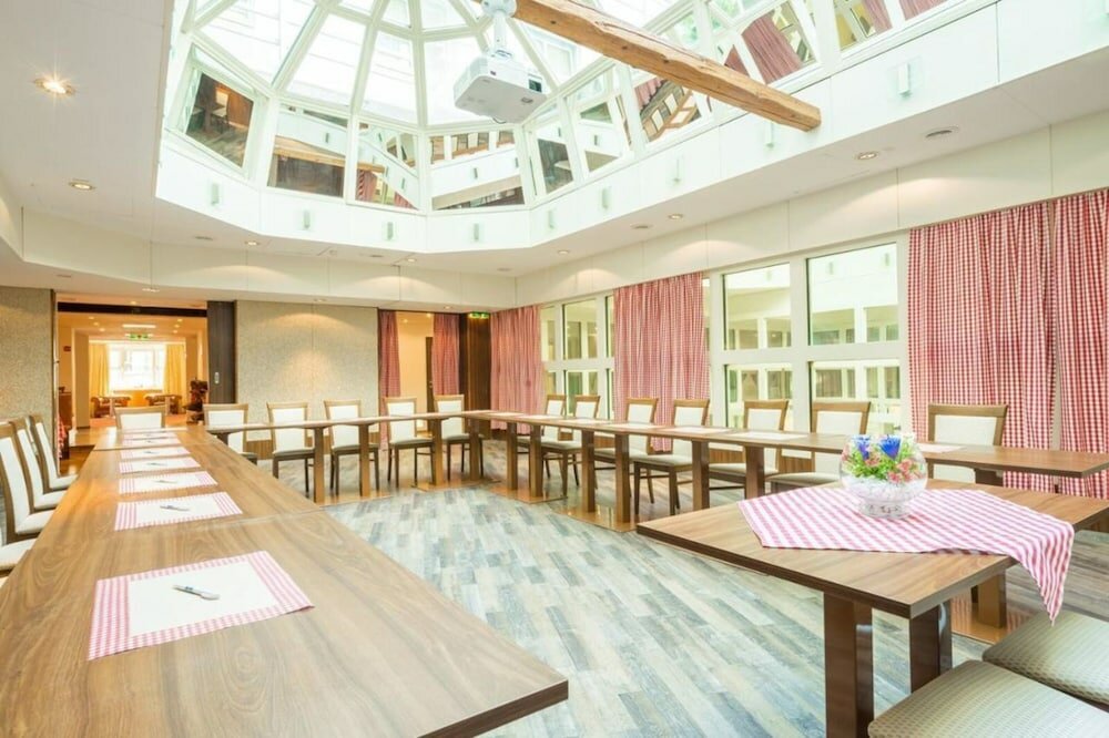 Фото Hotel Enziana Wien