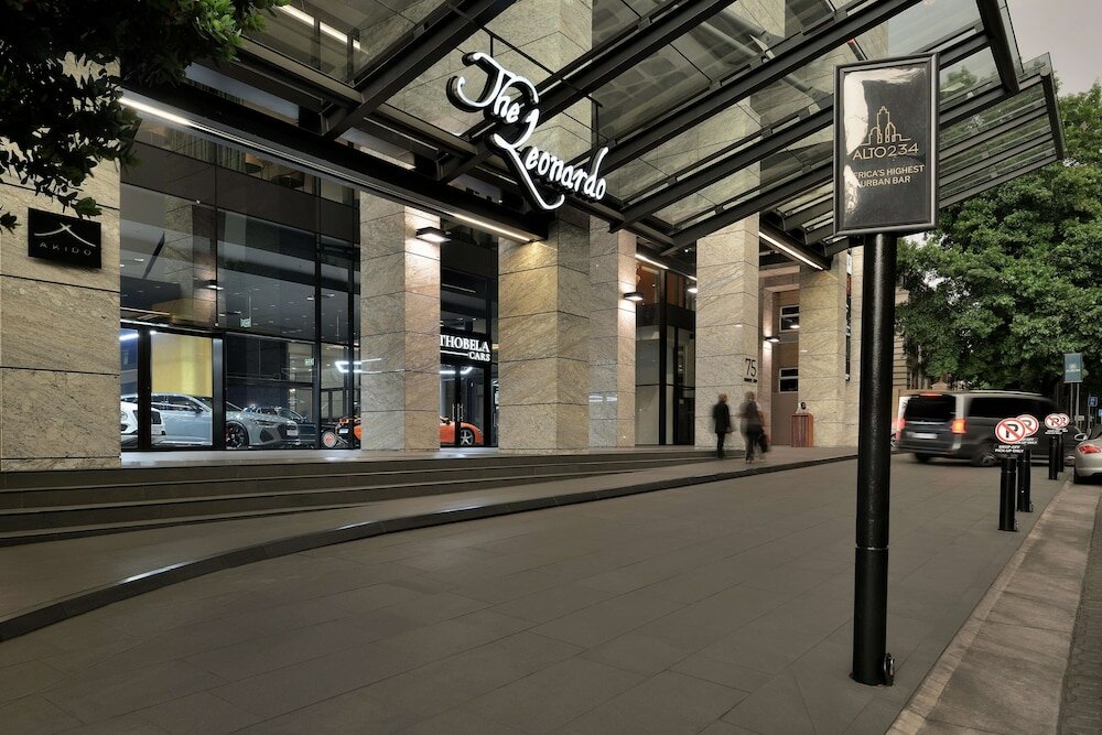 Фото The Leonardo