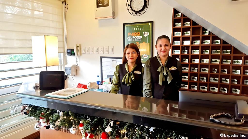 Фото Townhouse Oak Avitel Hotel