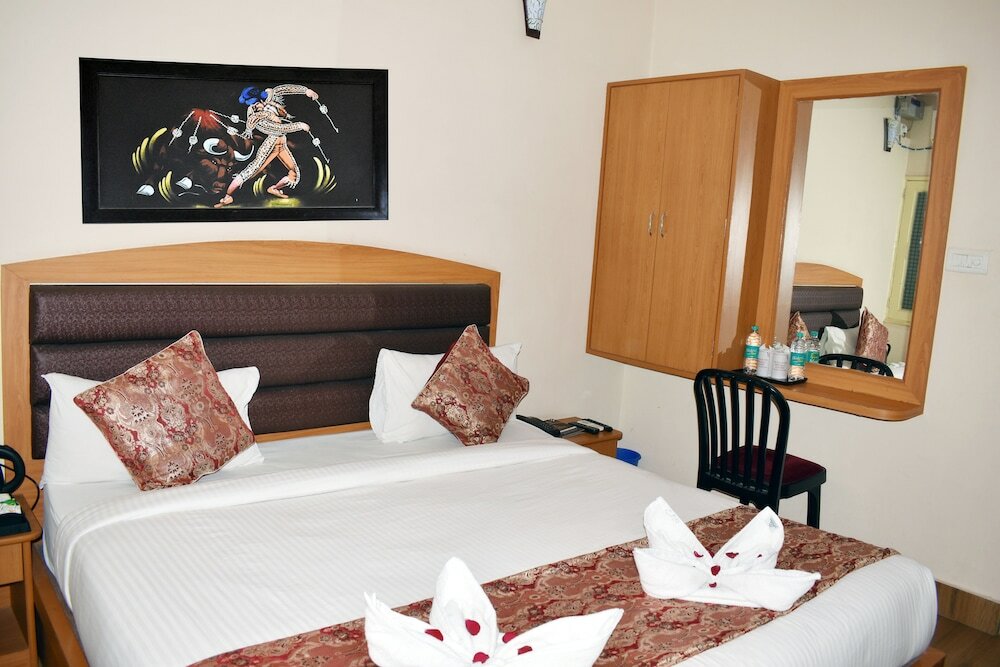 Фото The Century Plaza Hotel