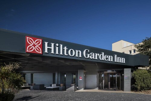 Гостиница Hilton Garden Inn Marseille Provence Airport в Витроли