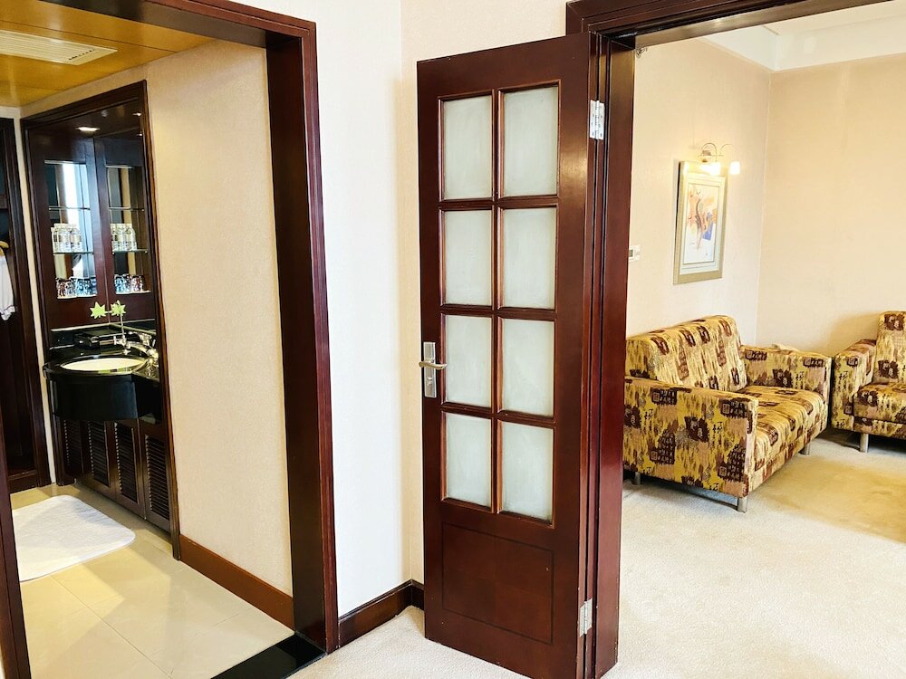 Фото Baolong Hotel Shanghai