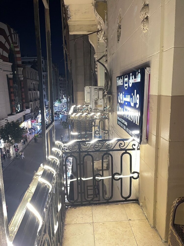 Фото One Season Hostel