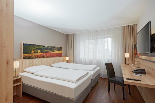 Внешний вид отеля H+ Hotel Stuttgart Herrenberg в Херренберге, фото 3