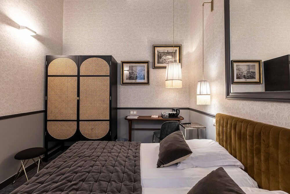 Фото Dauphine Saint Germain