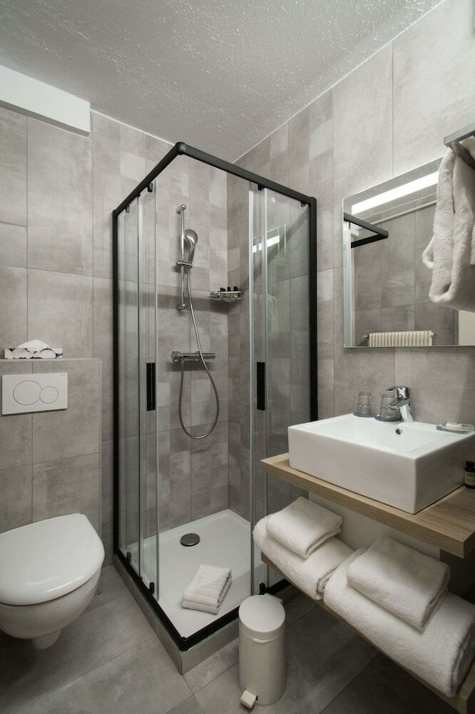 Фото Hotel Rohan