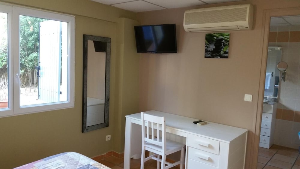 Фото Les Lavandes