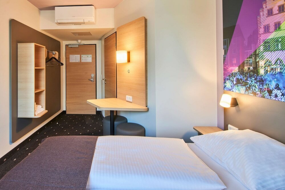 Фото B&b Hotel Frankfurt-Niederrad