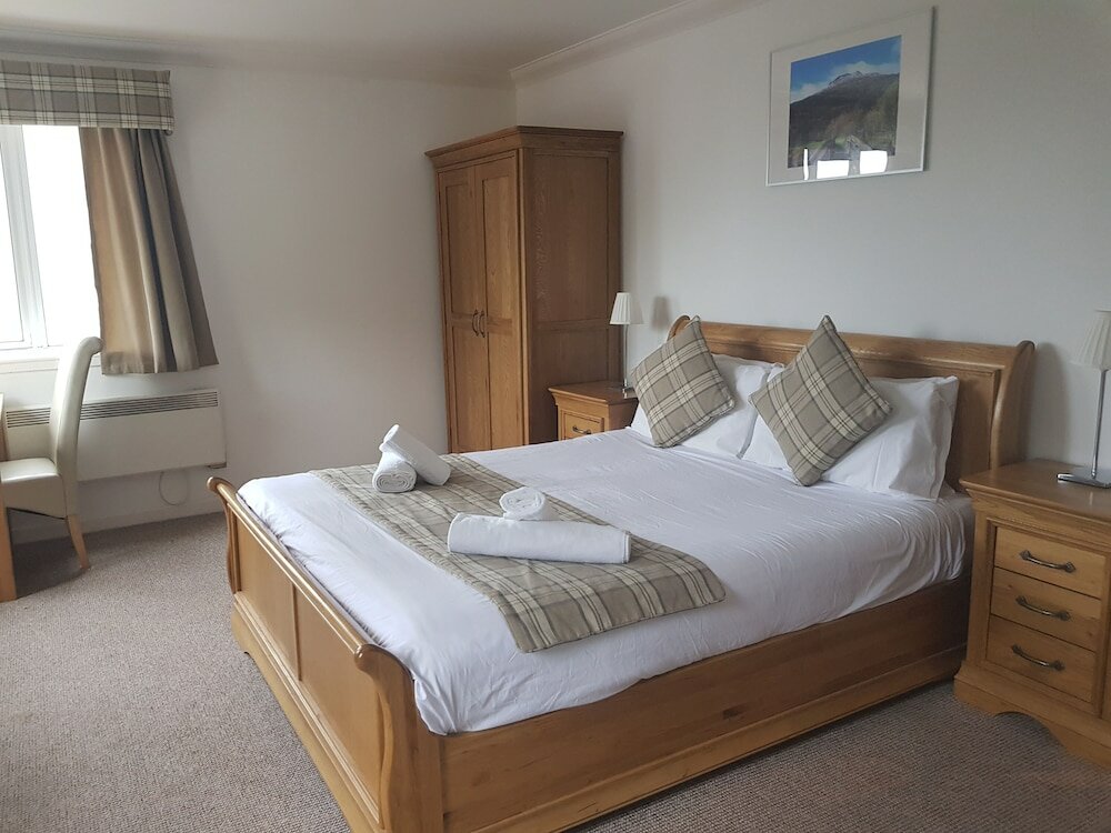 Фото Loch Long Hotel