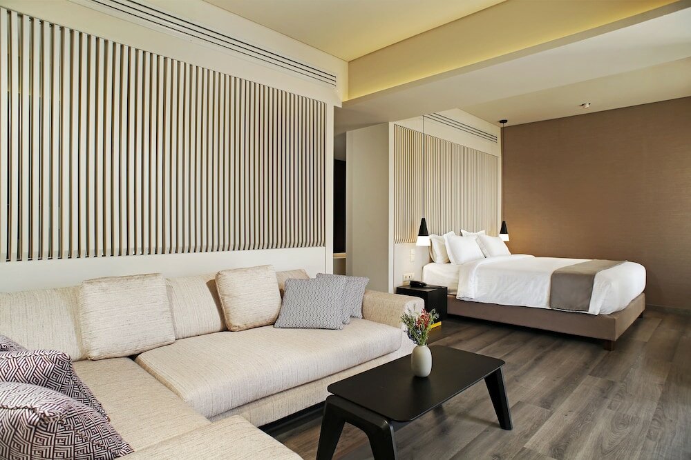 Фото Lozenge Hotel