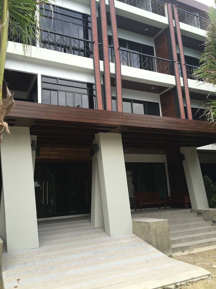 Фото Chaokoh Phi Phi Hotel & Resort