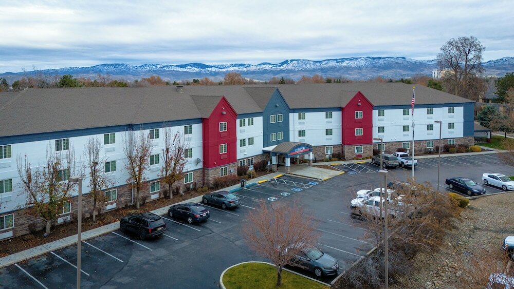 Фото Candlewood Suites Boise Towne Square