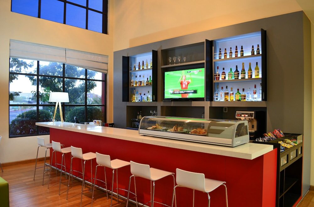 Фото Fiesta Inn Nogales