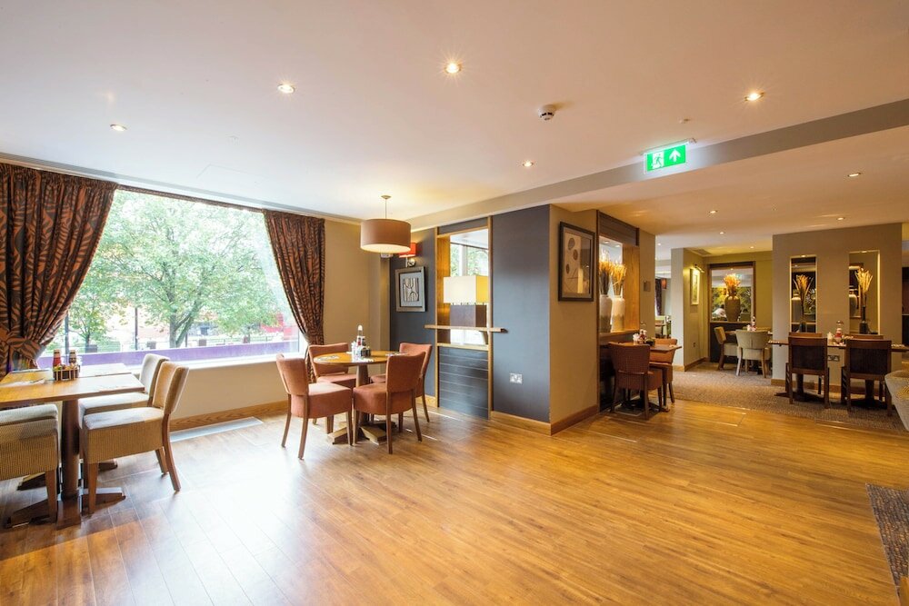 Фото Premier Inn London St. Pancras