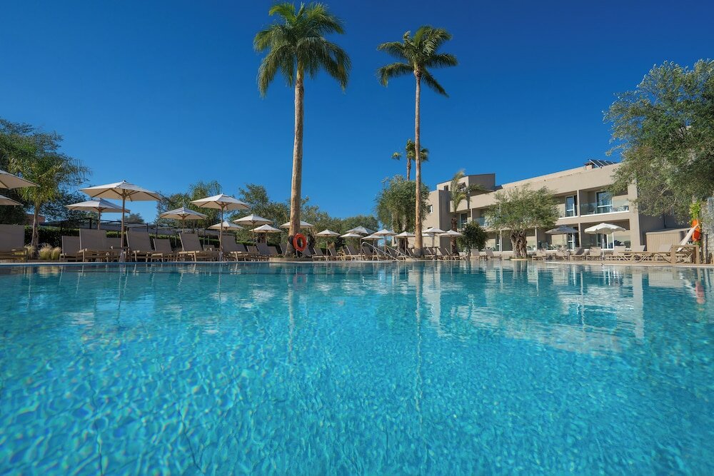 Фото CNic Gemini Hotel