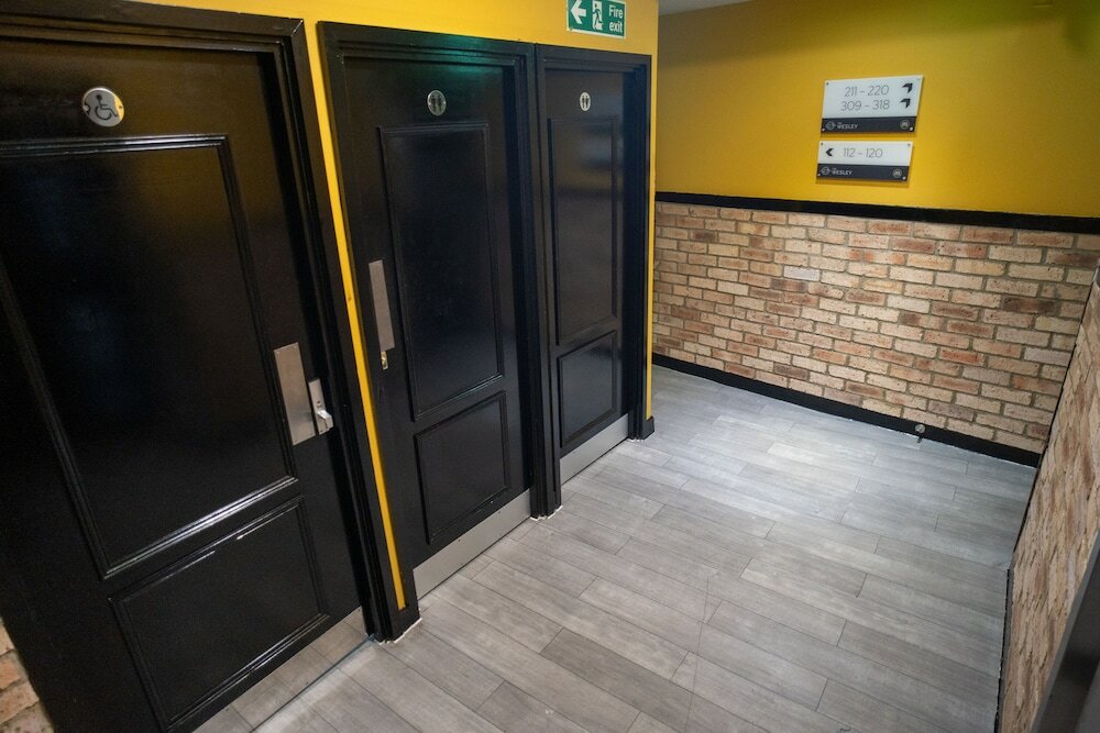 Фото The Wesley Euston