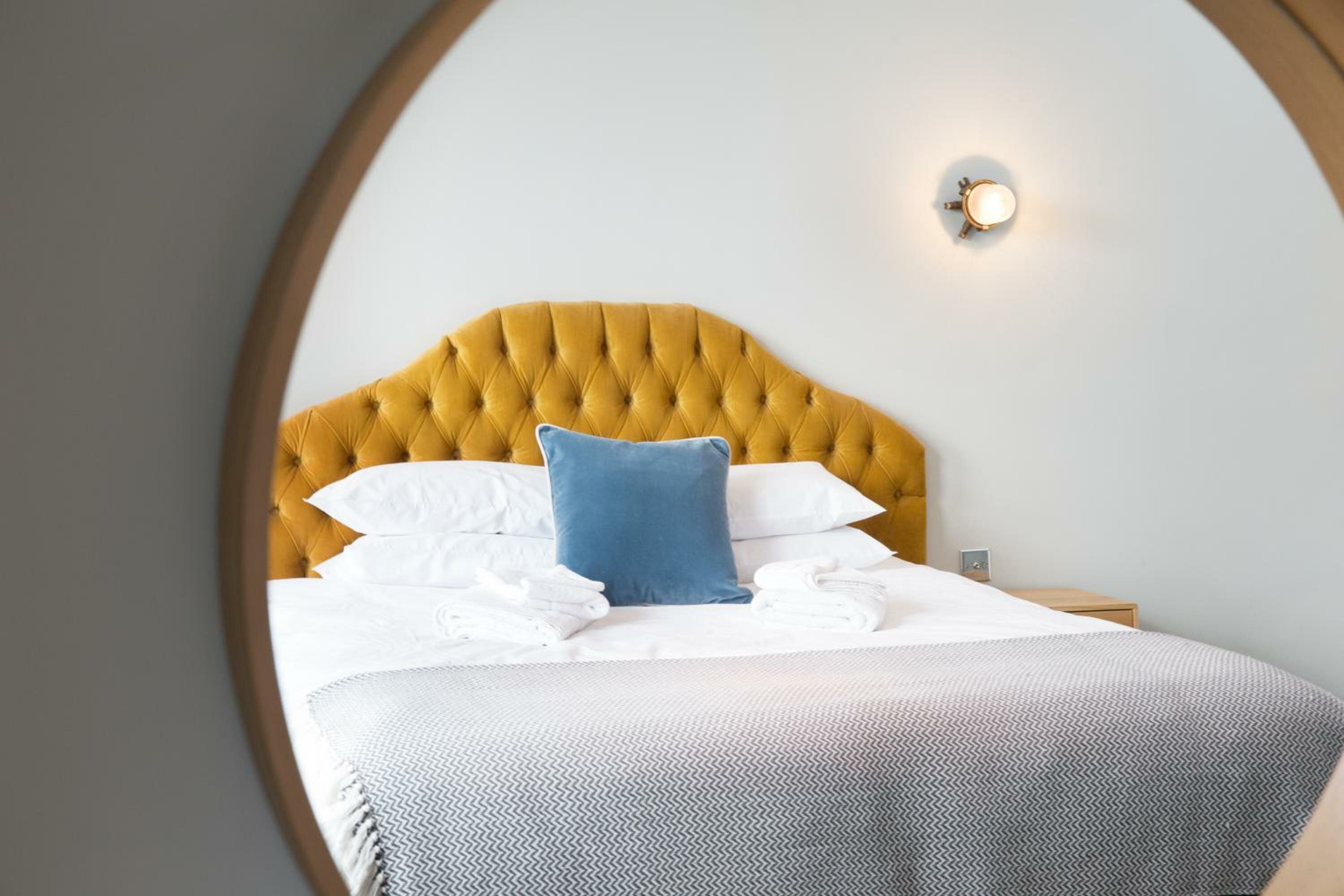 Фото The Lerryn Hotel