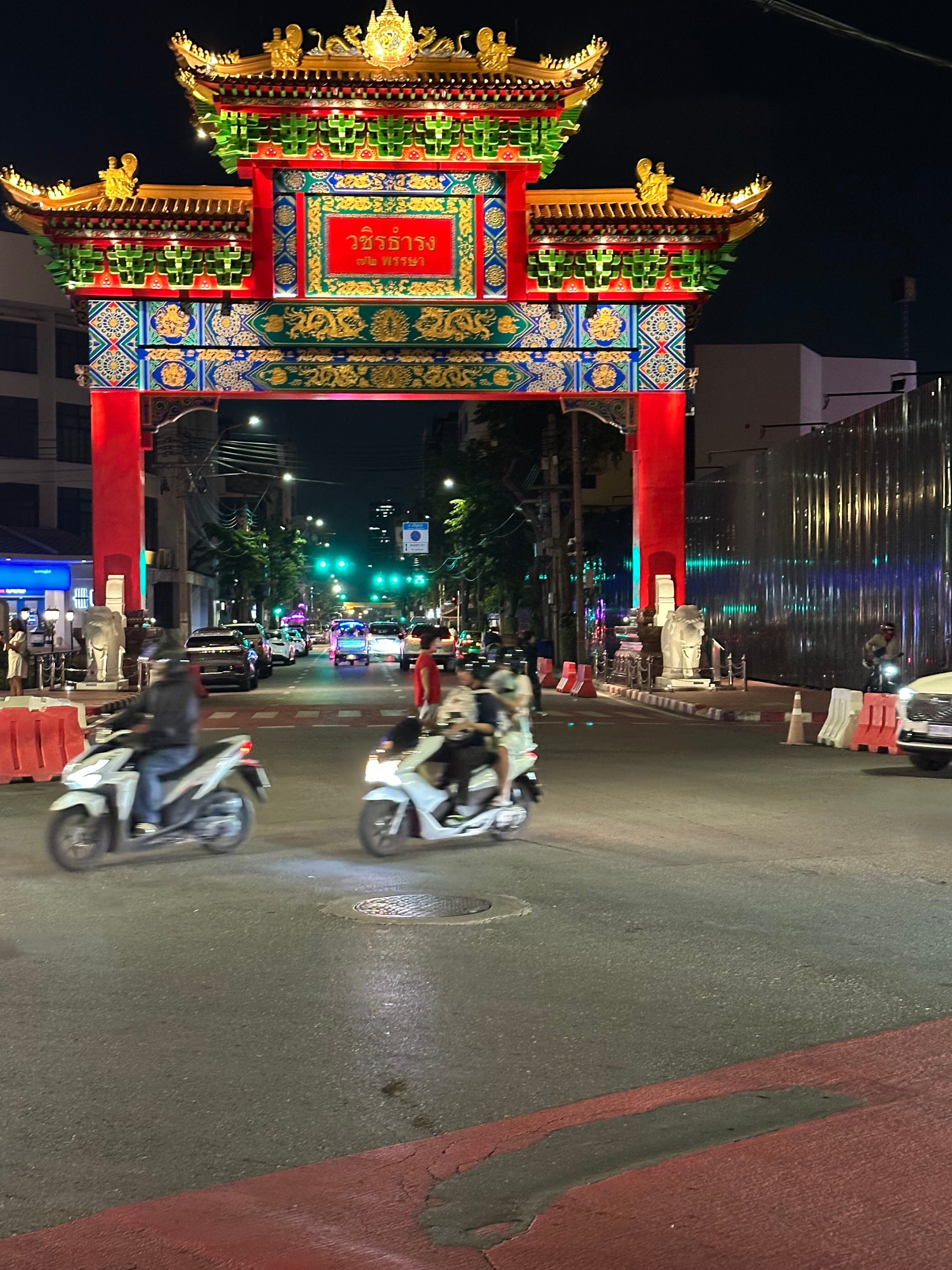 Фото W22 by Burasari