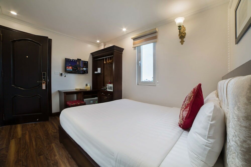 Фото Golden Sail Hotel