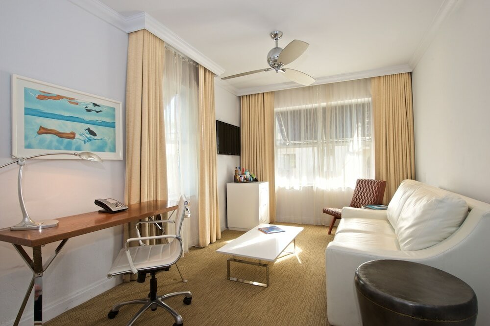 Фото Blue Moon Hotel