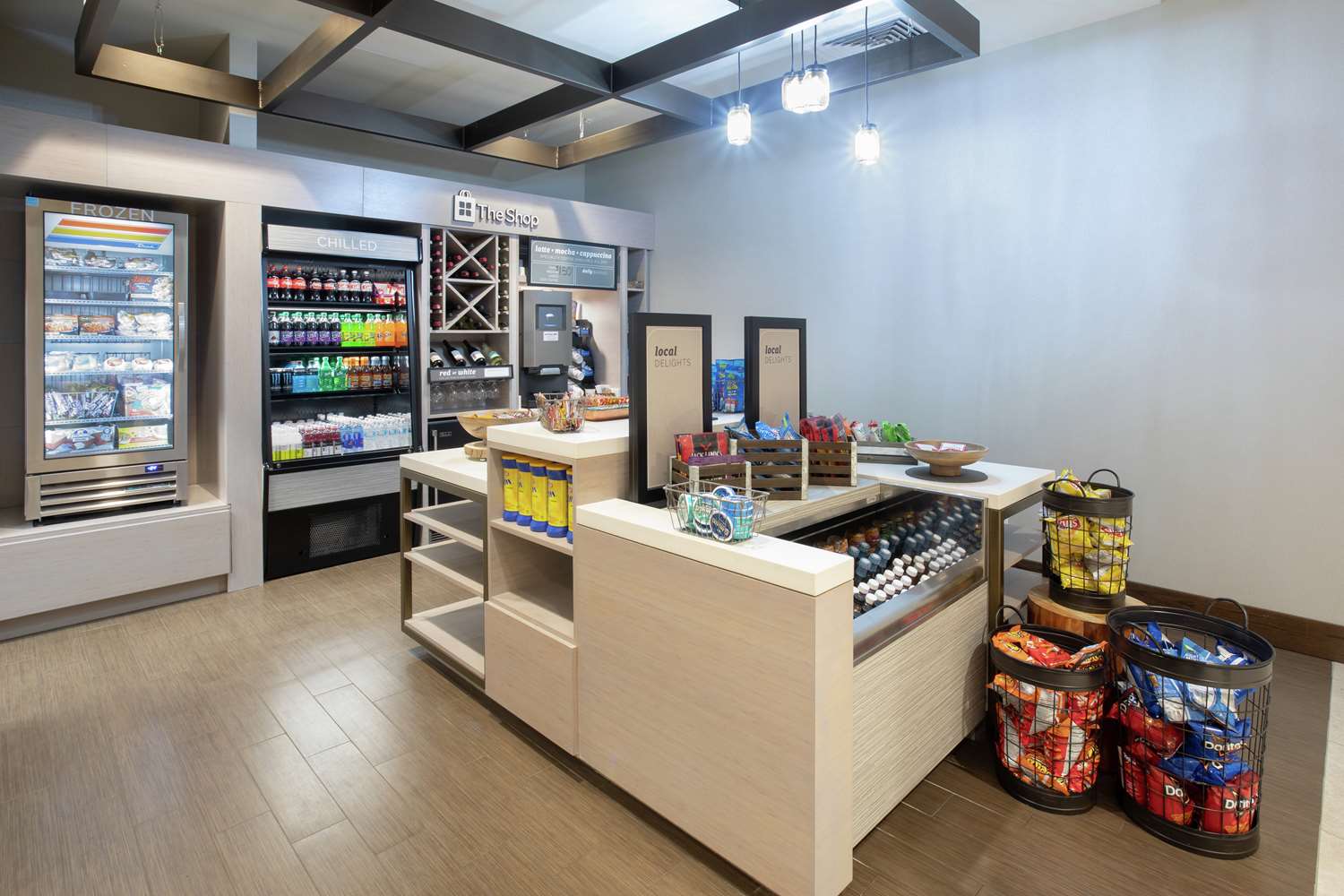 Фото Hilton Garden Inn Omaha Aksarben Village