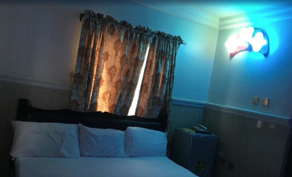 Фото Royal Castle Hotel