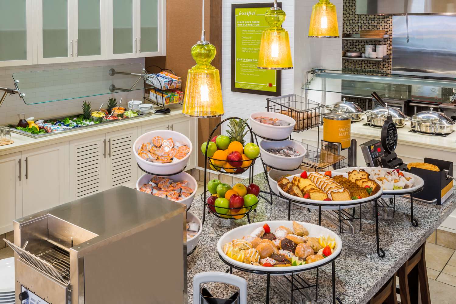 Фото Hilton Garden Inn Wayne