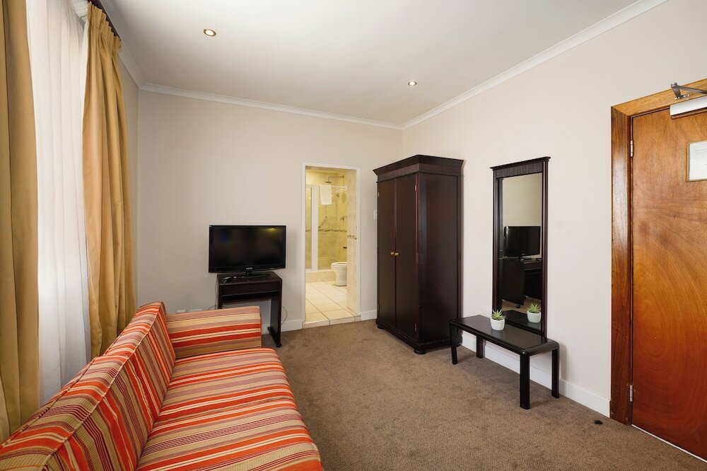 Фото Cumberland Hotel Worcester