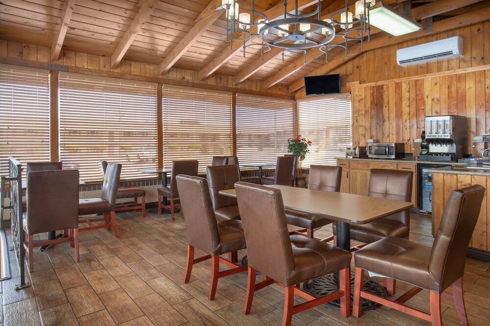 Фото Travelodge by Wyndham Hawthorne