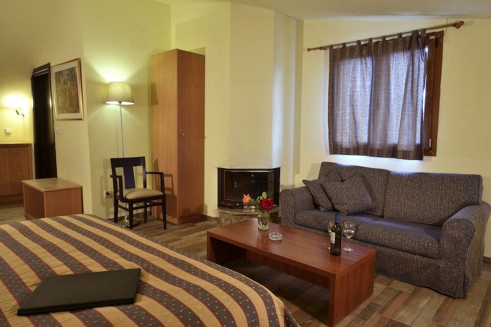 Фото Four Seasons Hotel