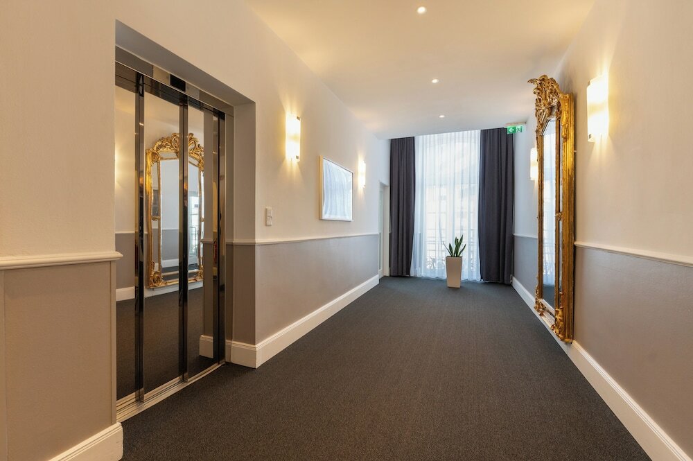 Фото Hotel Commodore