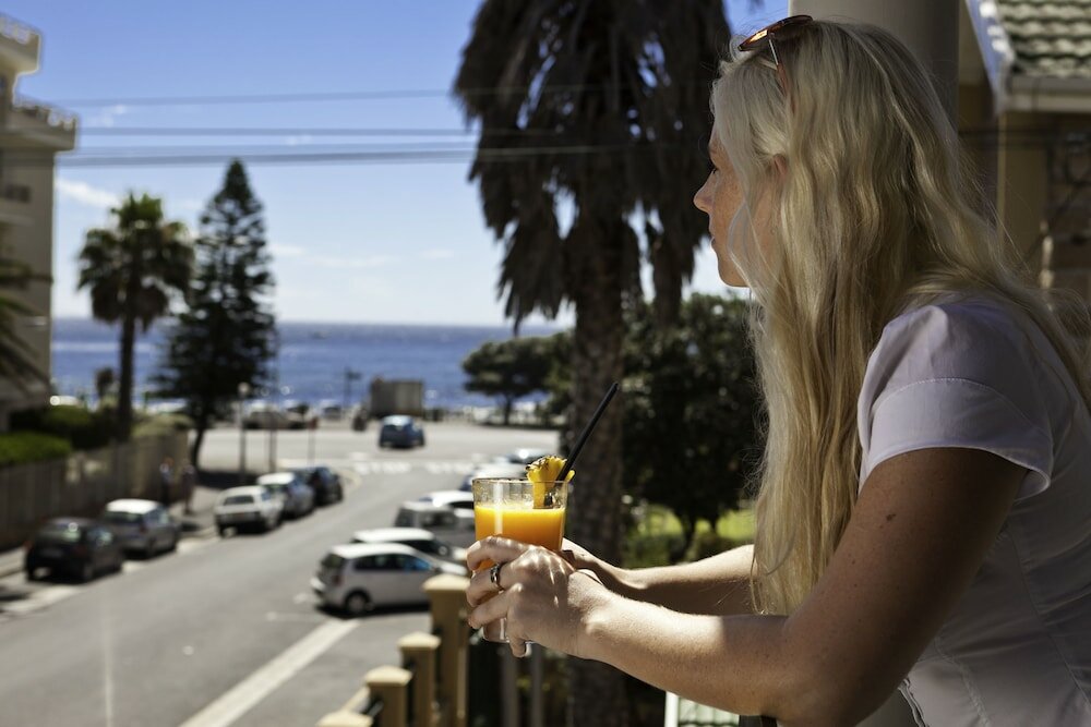Фото Hotel on the Promenade