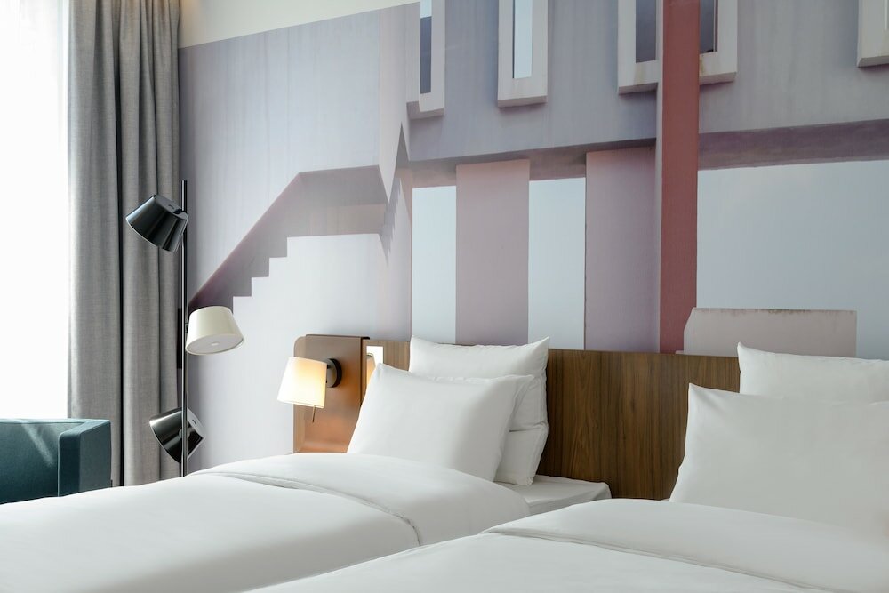 Фото Novotel Regensburg Zentrum