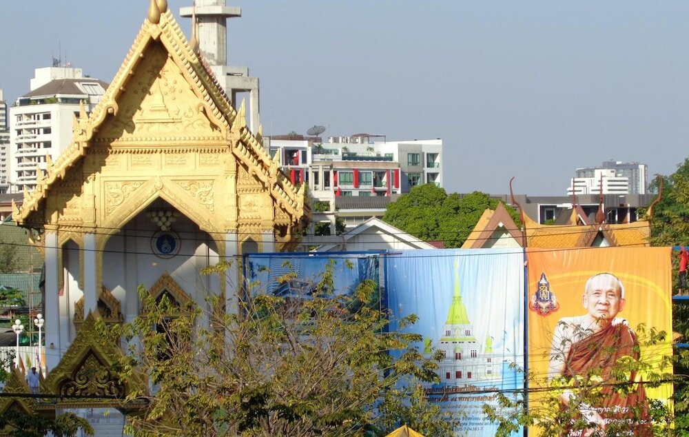 Фото Lodge 61 Bed & Breakfast Hotel