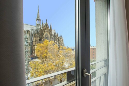 Гостиница Eden Hotel Früh am Dom в Кёльне