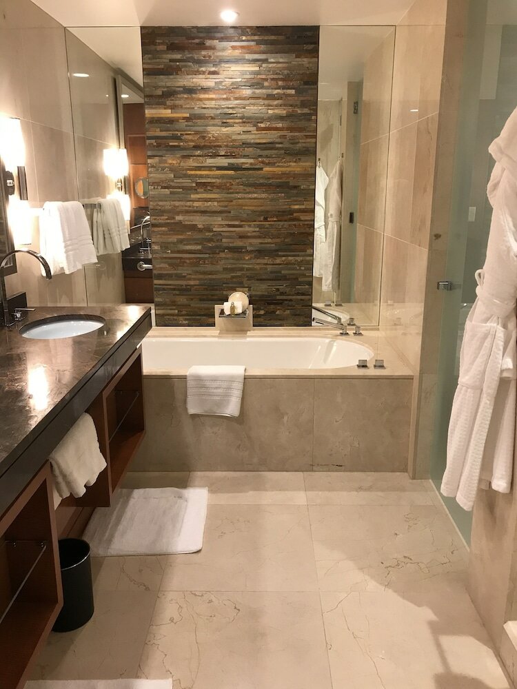 Фото Four Seasons Hotel Denver