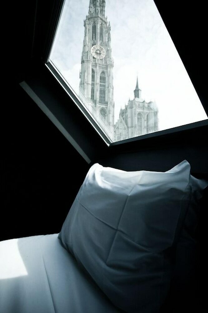 Фото HotelO Kathedral Antwerp